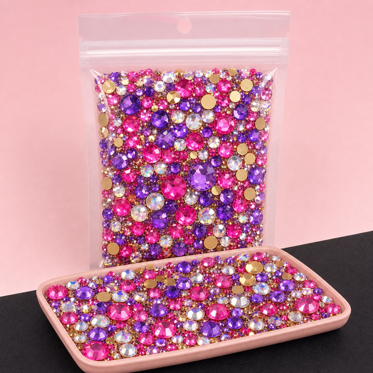 Paket dan nampan berisi campuran rhinestone warna pink, ungu, emas, dan iridescent